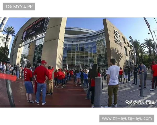 火箭队直播现场气氛及球迷互动介绍 火箭队直播现场气氛及球迷互动介绍